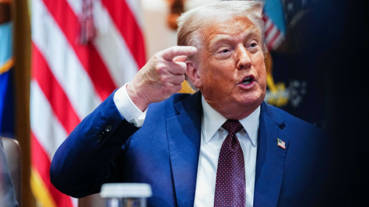 Foto - Trump ABD’nin FETÖ’sünden kurtulmazsa biter