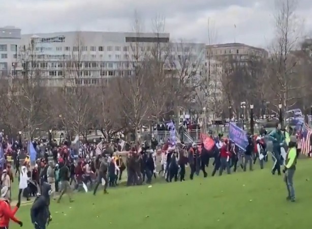 Foto - Trump destekçileri, Kongre binasını bastı!