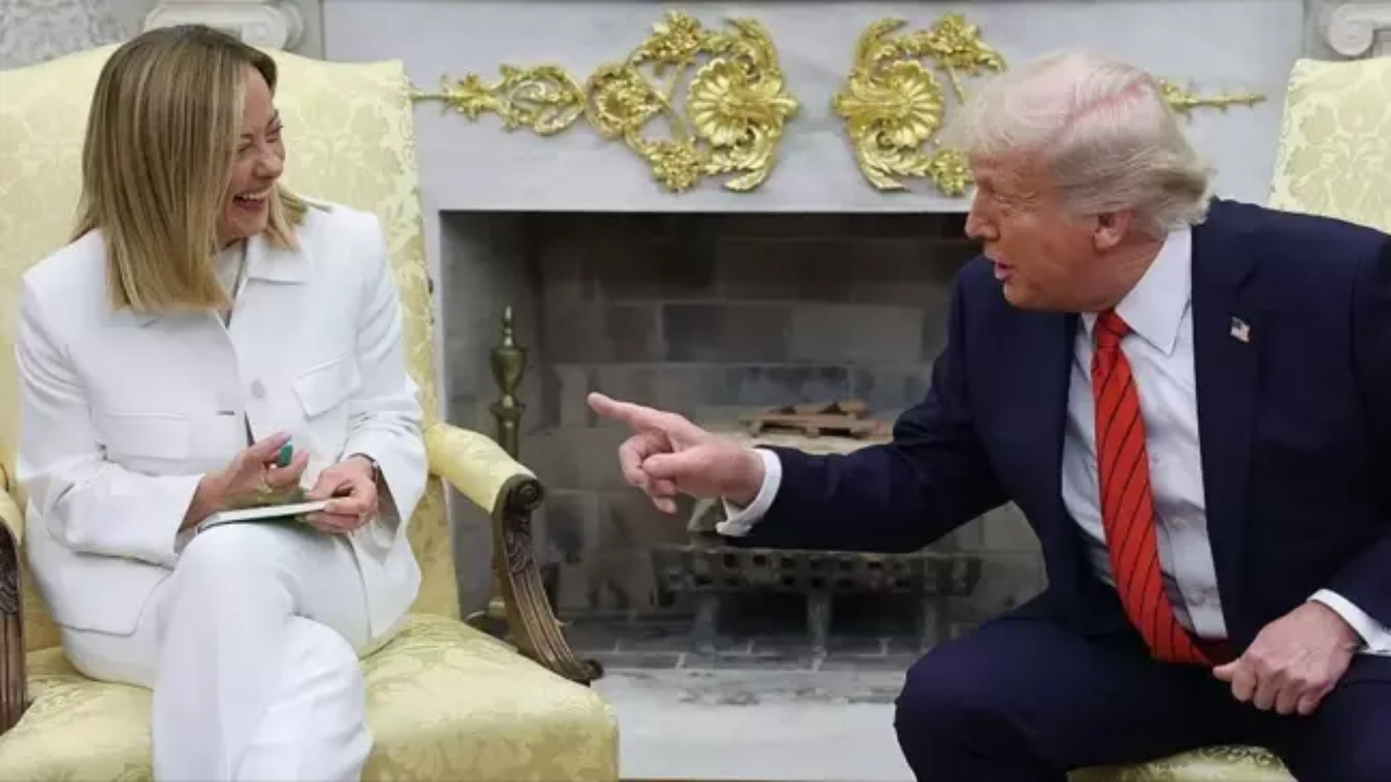 Trump hiç bu kadar rezil olmamıştı! Sarı başkanın hakkından sarı başkan geldi