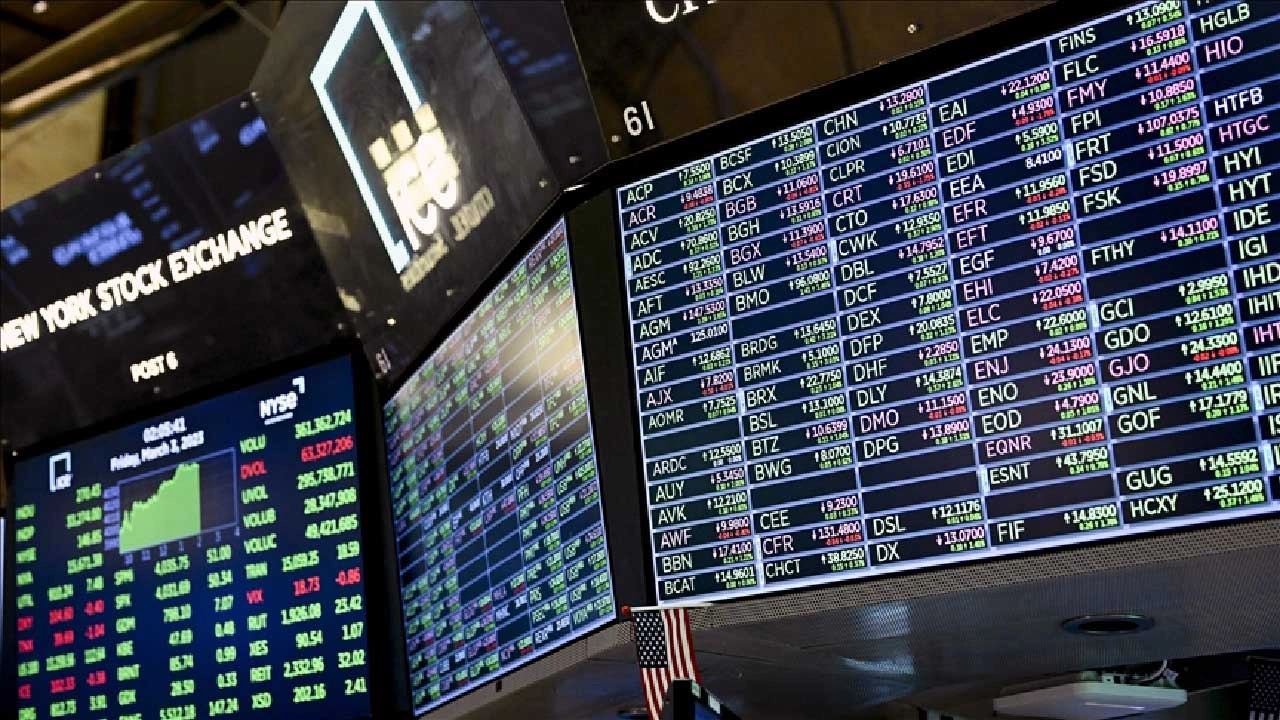 Foto - Trump, piyasalara balyozla daldı! Borsalar çakılırken altın zirvesinde