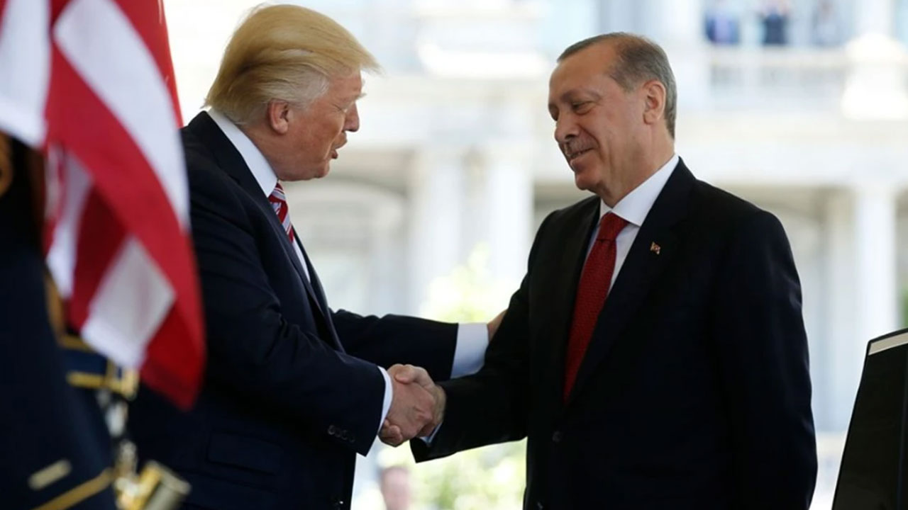 Foto - Trump, Türkiye'ye yollamak üzere olduğunu Erdoğan'a bildirdi: O isim emrinizde başka kimseyi aramayın