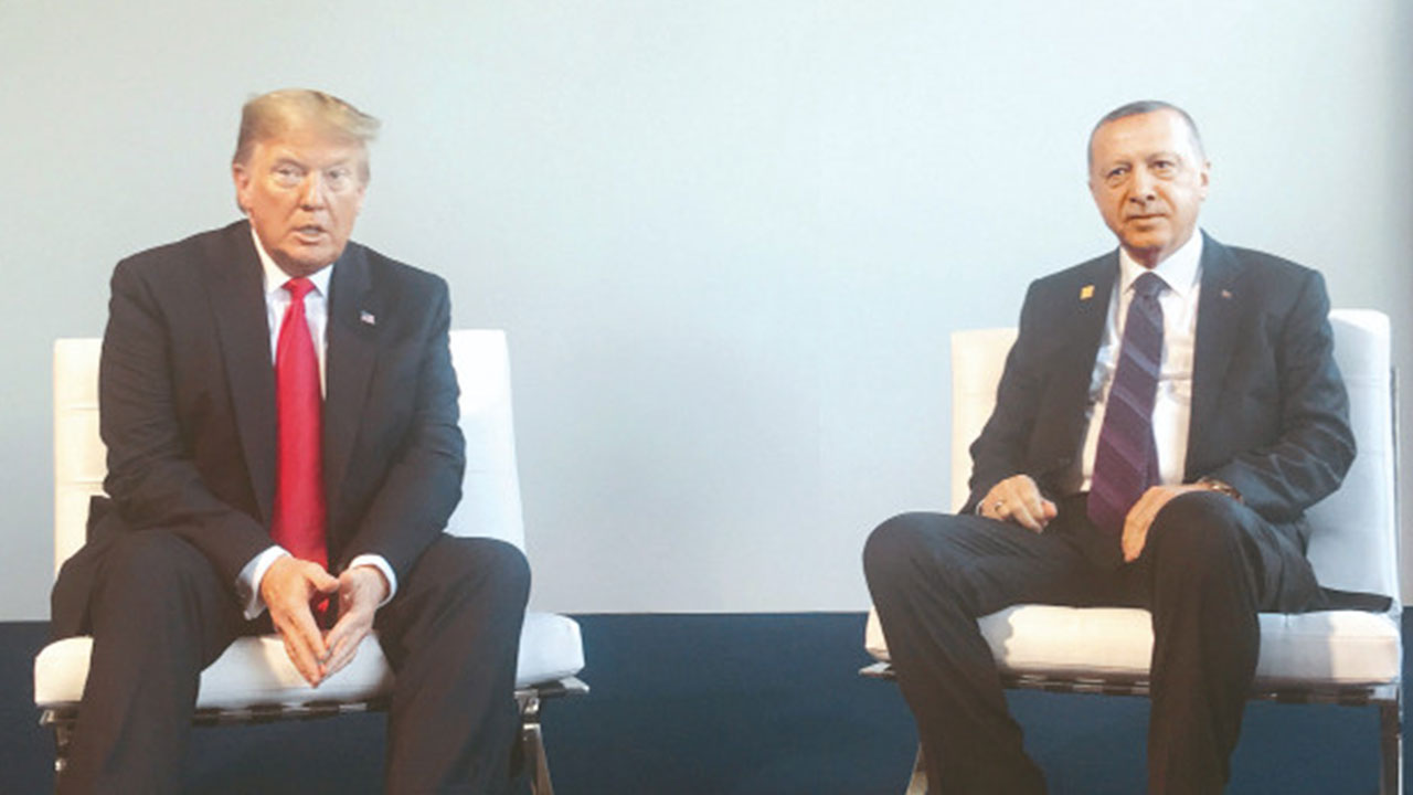 Foto - Trump, Türkiye'ye yollamak üzere olduğunu Erdoğan'a bildirdi: O isim emrinizde başka kimseyi aramayın