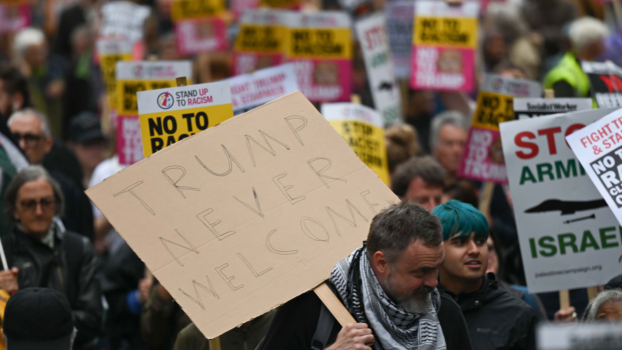 Foto - Trump’a soğuk duş! Londra siyonist hamisini protesto etti