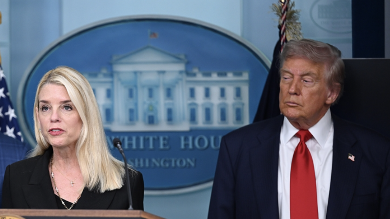 Trump'ın Epstein rahatsızlığı... Adalet Bakanı'nı görevden alacak