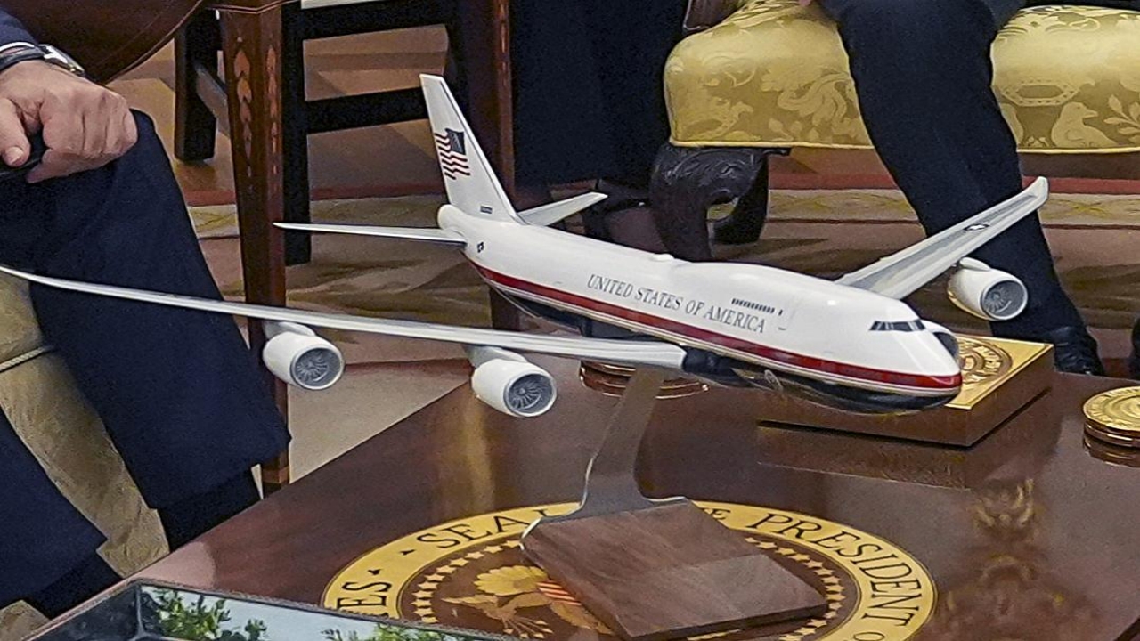 Foto - Trump’ın Erdoğan’la görüşmesinde taktığı rozet olay olmuştu! Ve THY’den tüm dünyayı sallayacak duyuru geldi