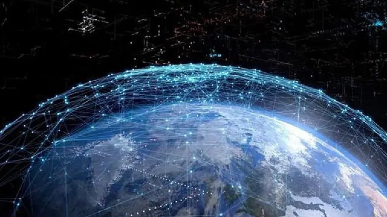 Foto - Trump’tan Musk’a Starlink talimatı! Kısıtlamaların kalkmasını istedi