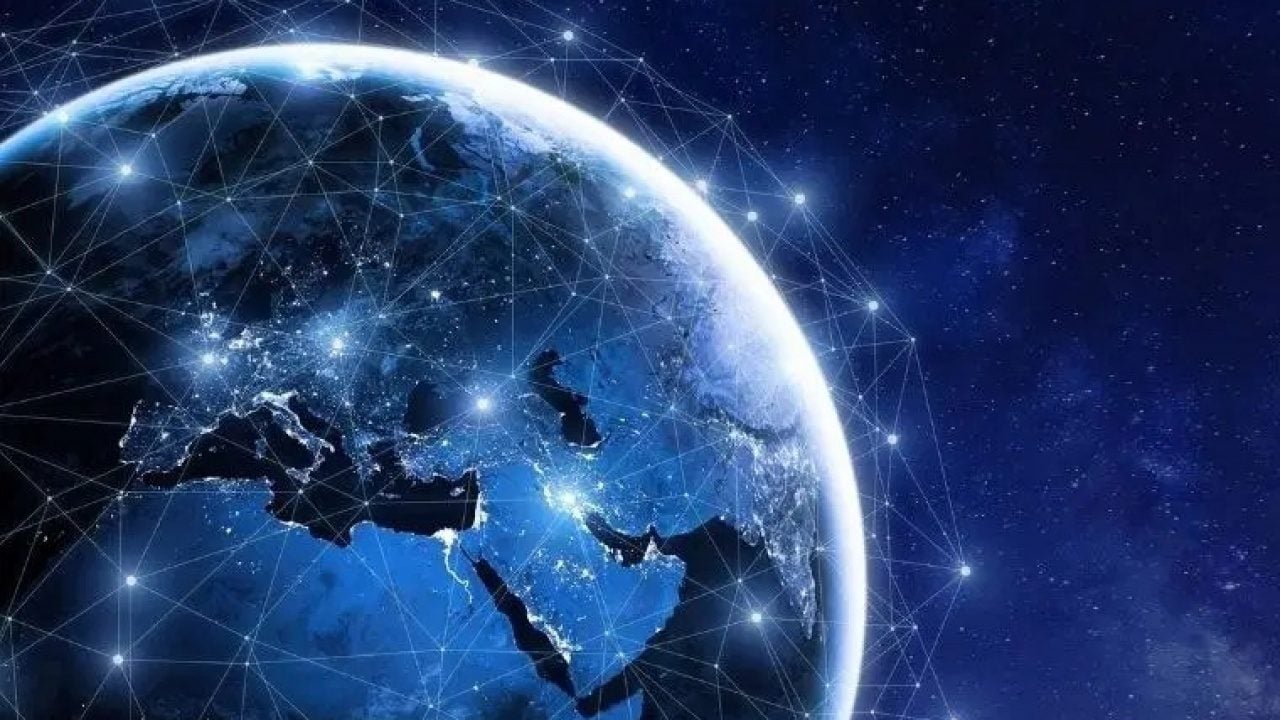 Foto - Trump’tan Musk’a Starlink talimatı! Kısıtlamaların kalkmasını istedi