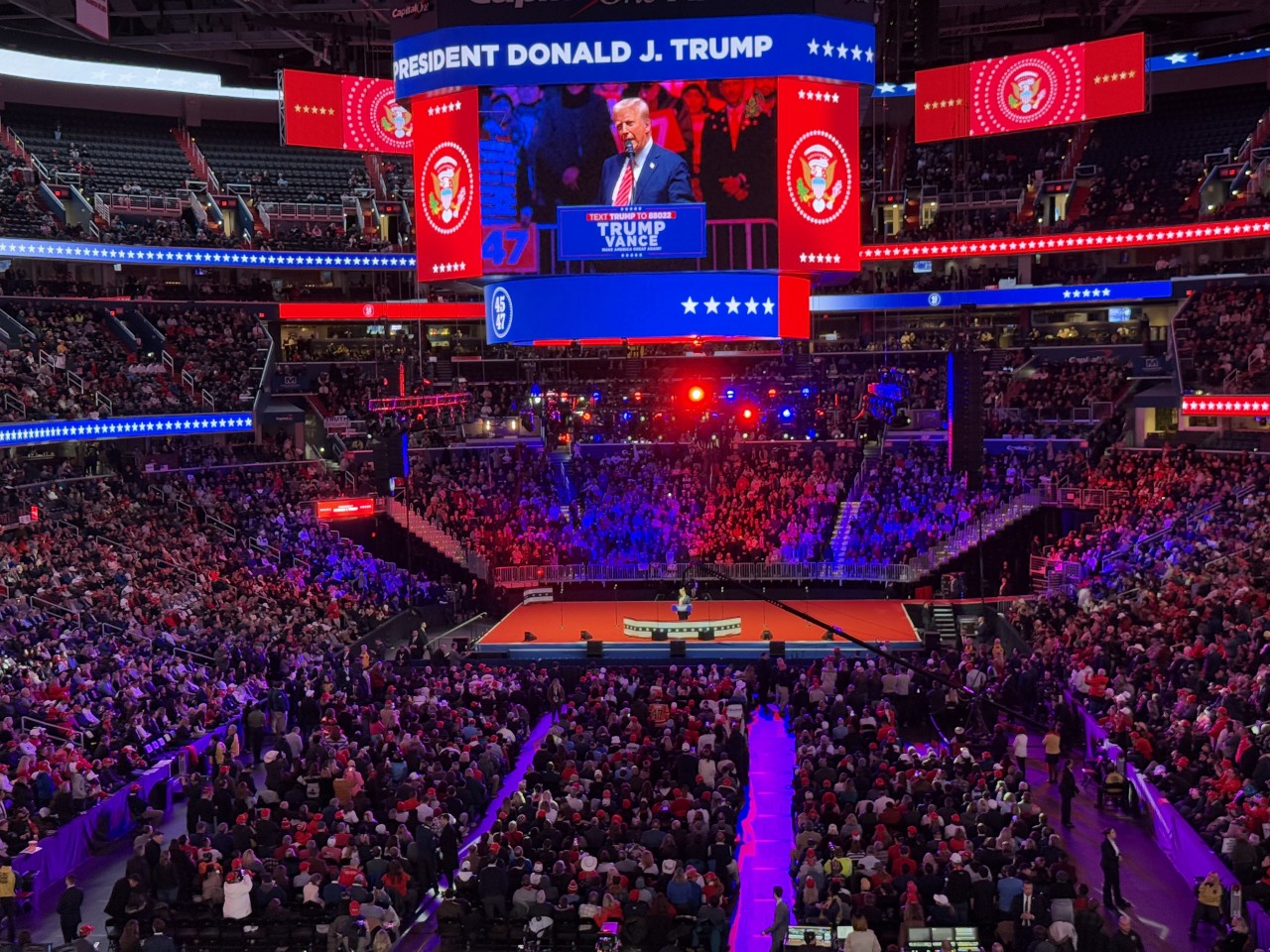 Foto - Trump'tan zafer mitinginde gövde gösterisi