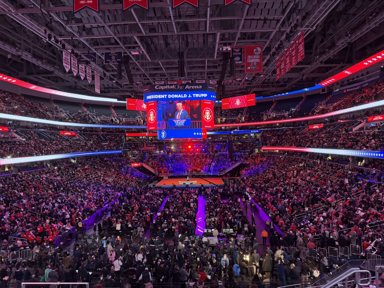 Foto - Trump'tan zafer mitinginde gövde gösterisi