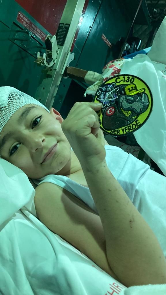 Foto - TSK depremzedeler için teyakkuzda! Askeri kargo uçağıyla İstanbul'da getirildiler