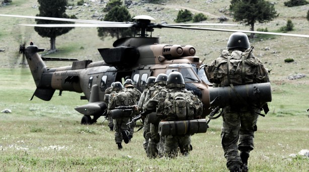 TSK içinde büyük tehlike! Uzman isim "TikTok kullanıyorlar" diyerek şok detayı açıkladı