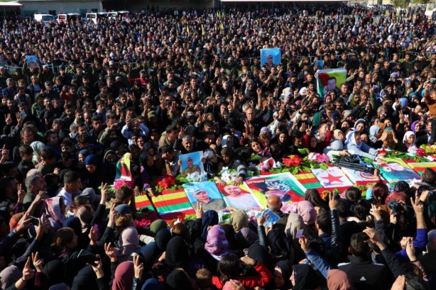 Foto - TSK vurdu! Terörist cenazeleri konvoyla götürüldü