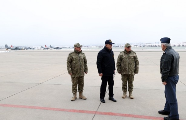 Foto - TSK'dan deprem bölgesine hava yardım koridoru
