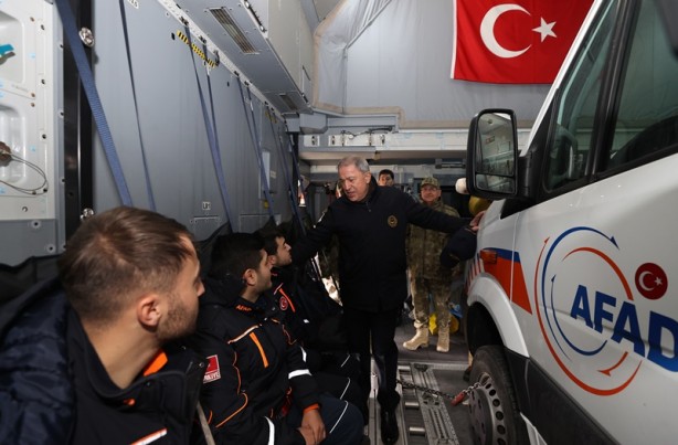 Foto - TSK'dan deprem bölgesine hava yardım koridoru