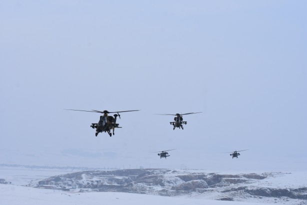 Foto - TSK'dan nefes kesen tatbikat