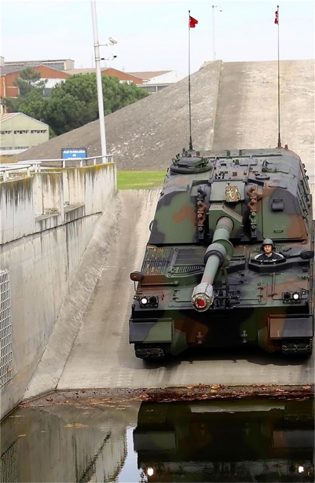 Foto - TSK'nın gururu Fırtına Obüsleri