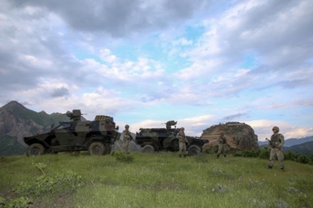 Foto - Şahin Gözü PKK'ya geçit vermiyor!