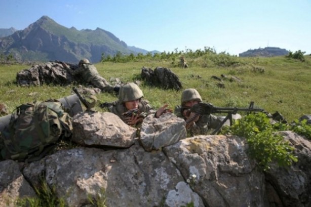 Foto - Şahin Gözü PKK'ya geçit vermiyor!