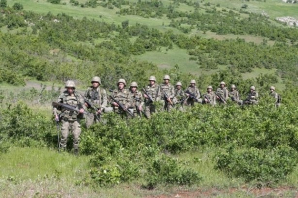Foto - Şahin Gözü PKK'ya geçit vermiyor!