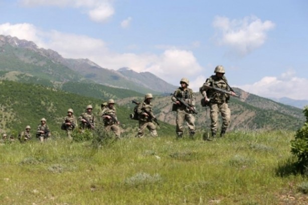 Foto - Şahin Gözü PKK'ya geçit vermiyor!