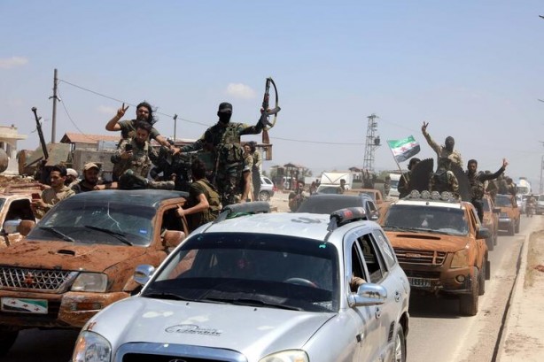 Foto - TSK'ya destek veren Suriye Milli Ordusu'ndan binlerce askerle konvoy