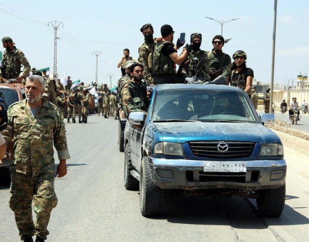 Foto - TSK'ya destek veren Suriye Milli Ordusu'ndan binlerce askerle konvoy