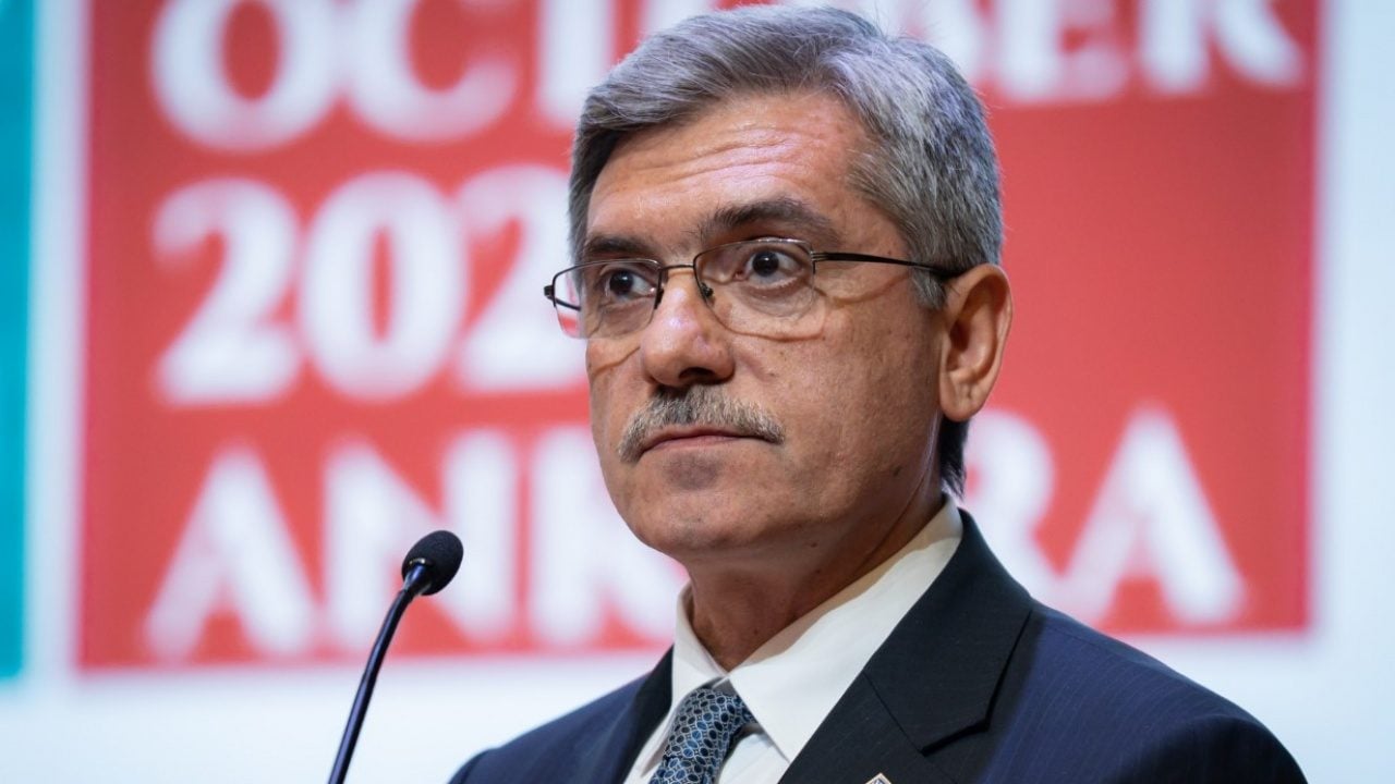 TTK Başkanı Selvi 20. Türk Tarih Kongresi’nde konuştu! Tarih siyasetçilere değil ilim ve belgeye bırakılmalı