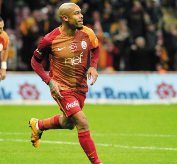 Foto - Tudor o isimlerin biletini kesti! 