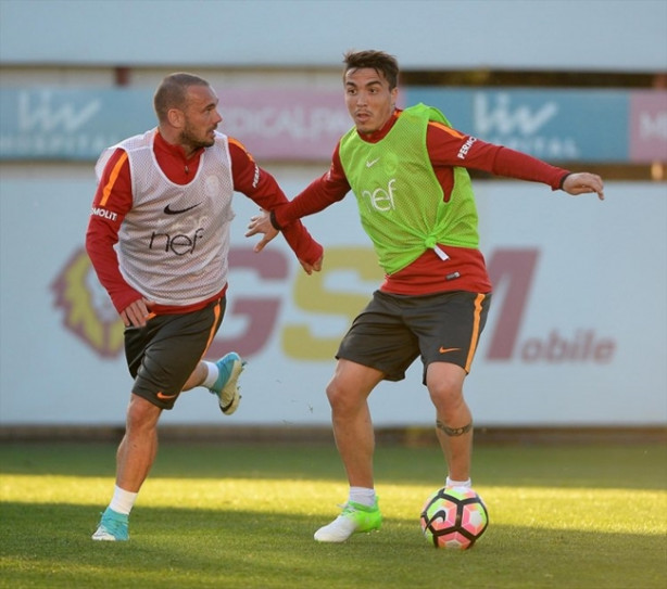 Foto - Tudor o isimlerin biletini kesti! 