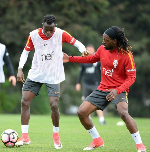 Foto - Tudor o isimlerin biletini kesti! 