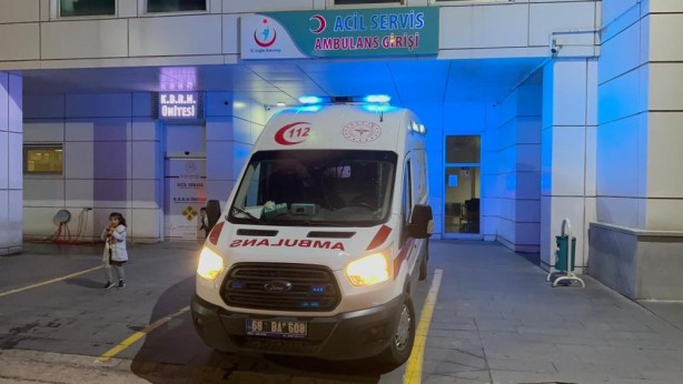 Foto - Tüfeği göstermek istedi, çıkarırken kendini vurdu