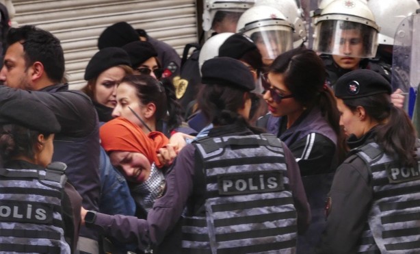 Foto - Tuğçe Kazaz sessizliğini bozdu: Doğru bulmuyor ve tasvip etmiyorum! Türkiye acilen bunu yapmalı