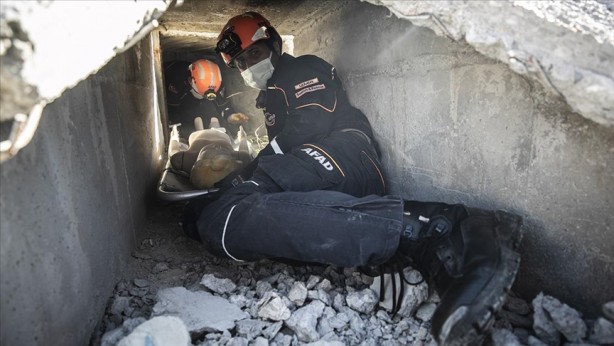 Foto - Tuğçe Kazaz'ın AHBAP sözleri olay: Para toplayıp bunu yapıyorlar