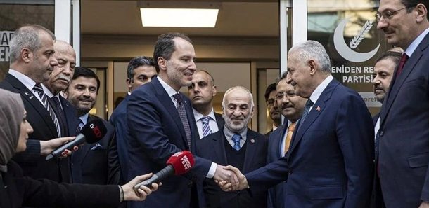 Foto - Tuğçe Kazaz'dan Cumhur İttifakı'na flaş çağrı: O parti ittifaka dahil edilmeli! Eğer edilmezse...