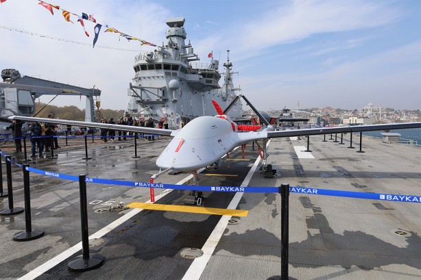 Foto - Tuğçe Kazaz'dan Erdoğan için olay paylaşım: Tarih bizi affetmez