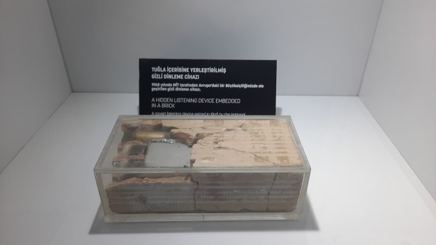 Tuğlanın içinde dinleme cihazı... İstanbul'da MİT sergisi açıldı!