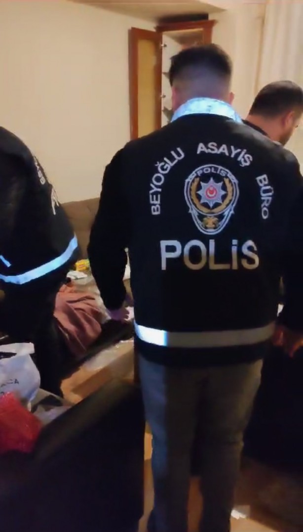 Tüh senin suratına! Torbacıdan polise 'pes' dedirten savunma