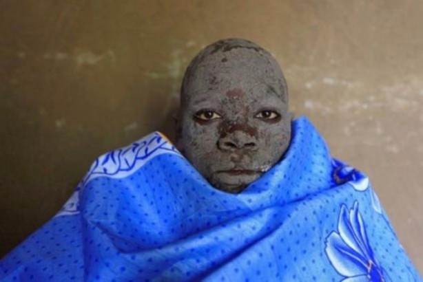 Foto - Tuhaf bir gelenek: Ölülerle aynı evde yaşıyorlar