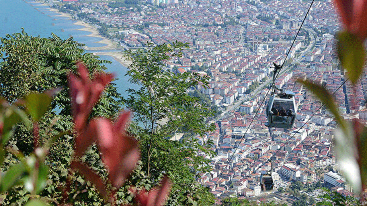 Foto - TÜİK rakamları paylaştı: İşte Türkiye'nin en genç ve yaşlı illeri!