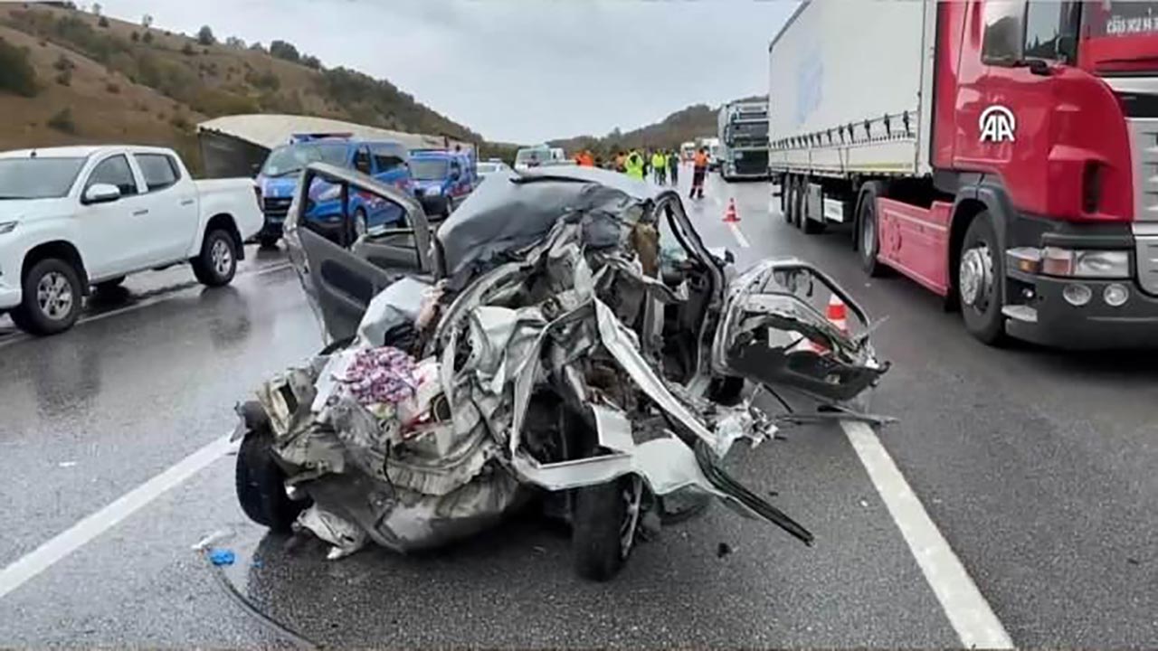 Foto - TÜİK verileri yürek burktu! Trafik kazalarında can kaybı durmuyor, en çok kaza bu yollarda oluyor