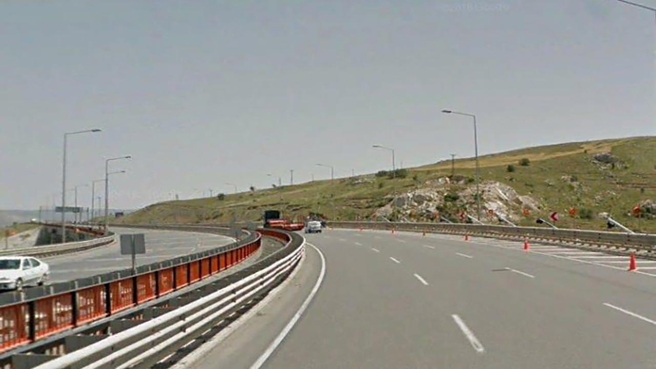 Foto - TÜİK verileri yürek burktu! Trafik kazalarında can kaybı durmuyor, en çok kaza bu yollarda oluyor