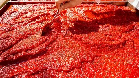 Foto - Tüm aşçıların önerisi! 1 kaşığı bile salçadaki küfü yok ediyor