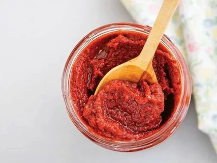 Foto - Tüm aşçıların önerisi! 1 kaşığı bile salçadaki küfü yok ediyor