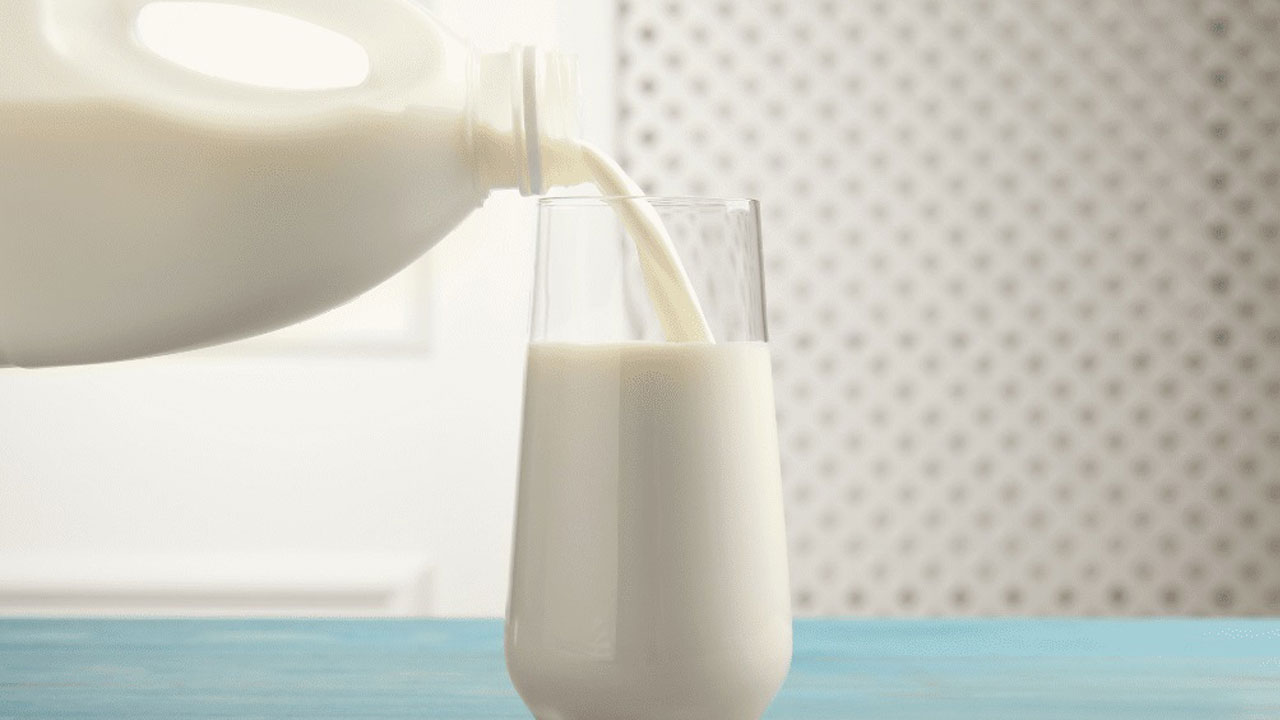 Foto - Tüm bildiklerinizi unutun! Tam yağlı mı yağsız süt mü daha sağlıklı?