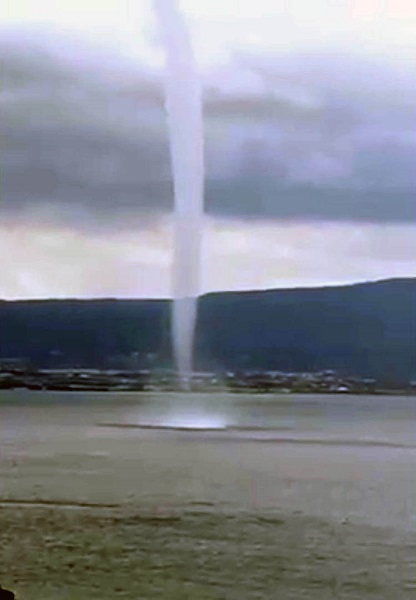 Foto - Tüm dünya afetlerle boğuşuyor! İşte deniz ve kara hortumlarının sebebi