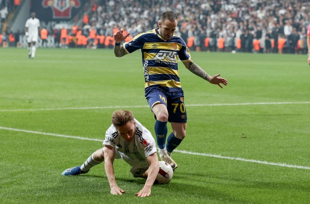 Foto - Tüm dünya Beşiktaş’ı konuşacak! Süper Lig’de yılın transferi geliyor: İşte taraftarın yeni prensi…