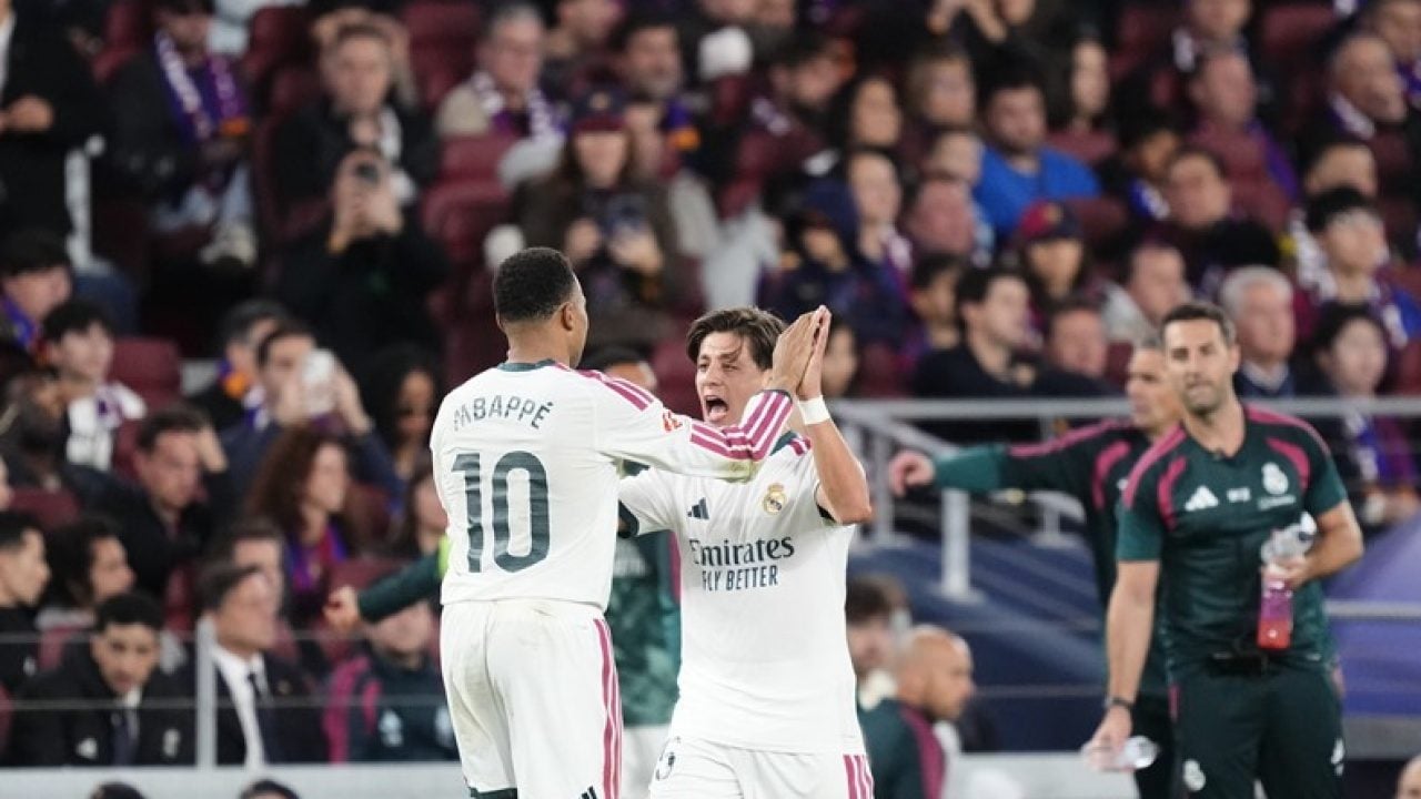 Foto - Tüm dünya bunu konuşuyor: El Clasico'da Arda Güler'den Mourinho'ya olay müdahale!