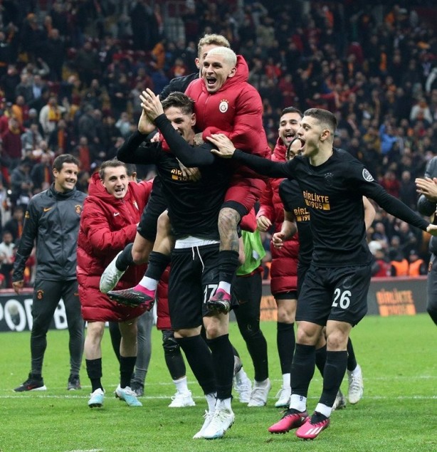 Foto - Tüm dünya Galatasaray’ı konuşacak! Erden Timur Süper Lig’de…