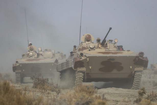 Foto - Tüm dünya oraya kilitlendi! İran resmen başlattı