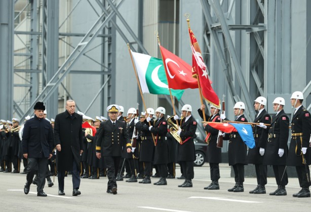 Foto - Tüm dünya panikte! Türkiye, balistik füzesi olan ülkeyle füze yapmaya başladı